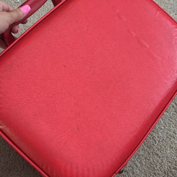 Vintage Child Suitcase - Picture 8 of 10